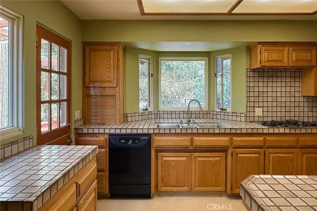 1951 Pierce Avenue, Cambria, CA 93428