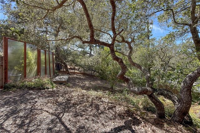 1951 Pierce Avenue, Cambria, CA 93428