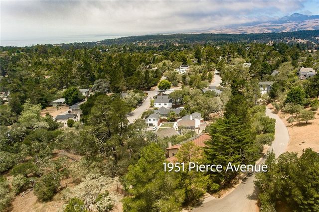 1951 Pierce Avenue, Cambria, CA 93428