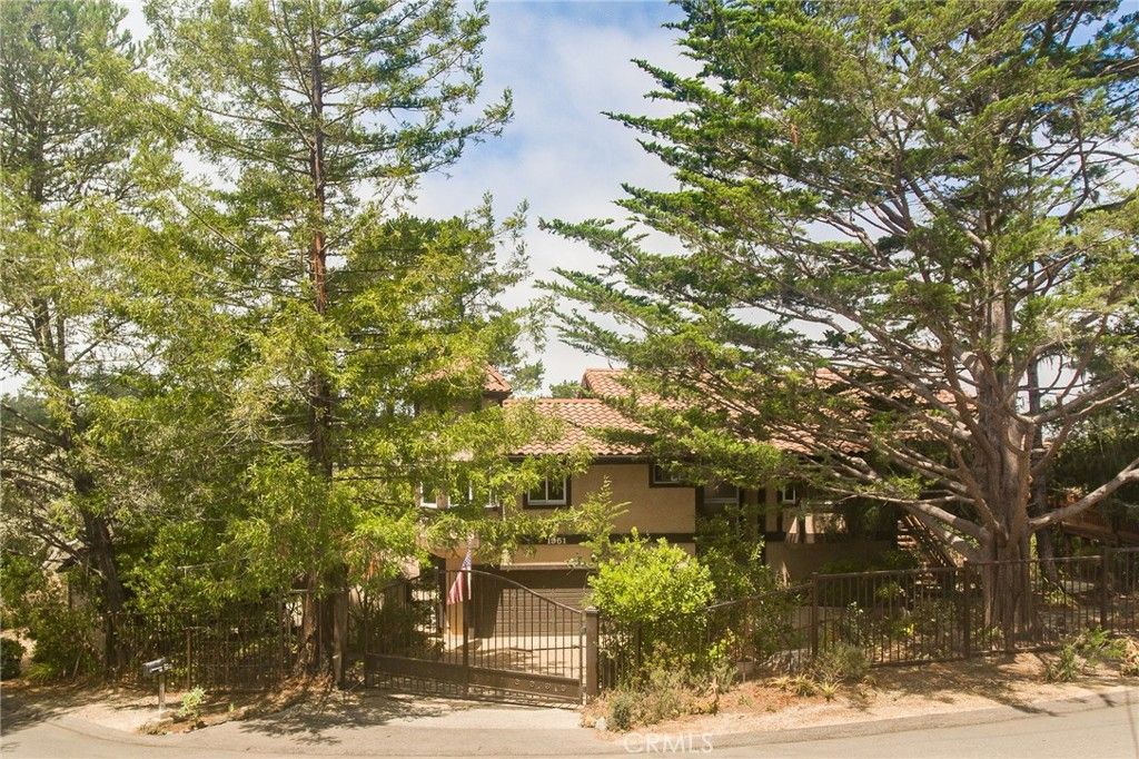 1951 Pierce Avenue, Cambria, CA 93428