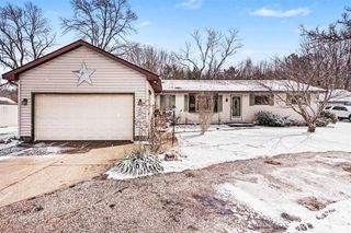 5686 Davis Road, Norton Shores, MI 49441