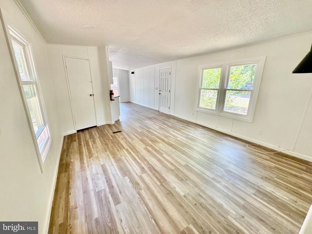 448 EVERGREEN RD, Millville, NJ 08332