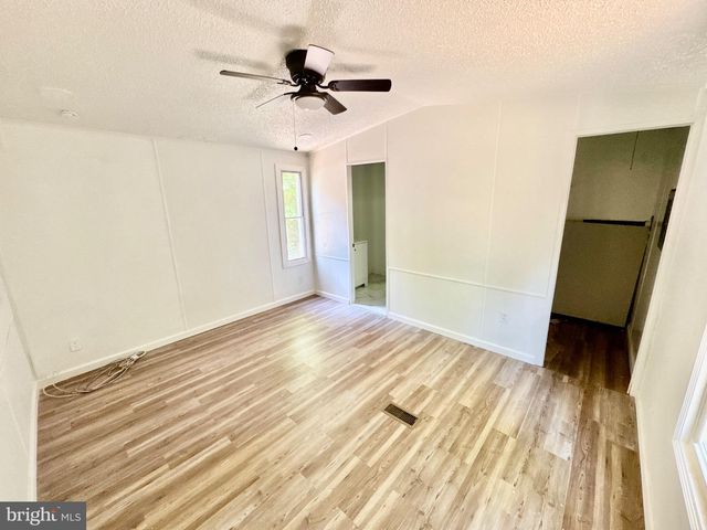 448 EVERGREEN RD, Millville, NJ 08332