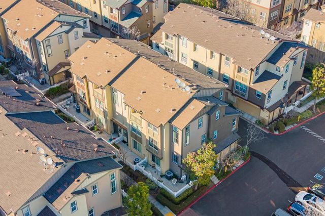 214 Peppermint Tree Terrace 1, Sunnyvale, CA 94086