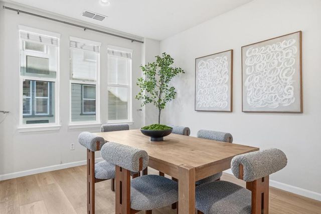 214 Peppermint Tree Terrace 1, Sunnyvale, CA 94086