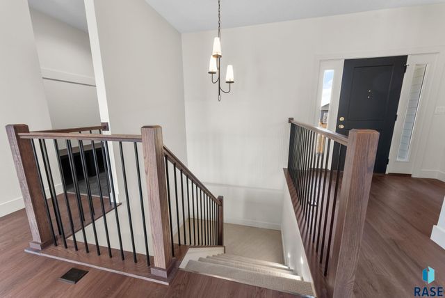 8309 E Sheridan Cir Circle, Sioux Falls, SD 57110