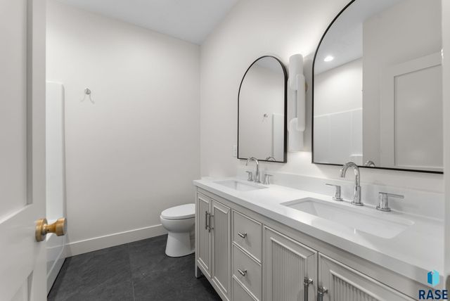 8309 E Sheridan Cir Circle, Sioux Falls, SD 57110