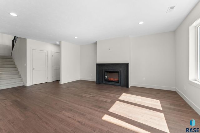 8309 E Sheridan Cir Circle, Sioux Falls, SD 57110