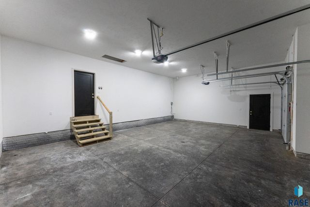 8309 E Sheridan Cir Circle, Sioux Falls, SD 57110