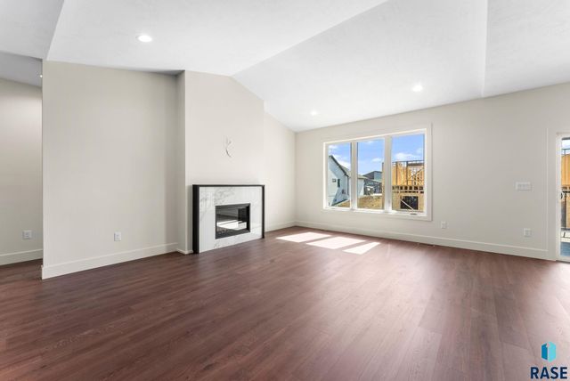 8309 E Sheridan Cir Circle, Sioux Falls, SD 57110