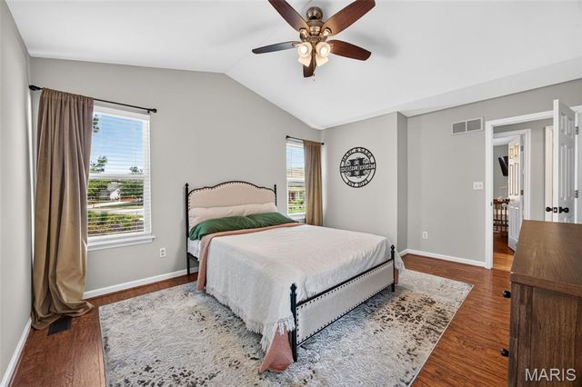 1465 Washingtons Crossing Drive, O'fallon, MO 63366