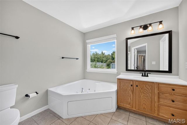 1465 Washingtons Crossing Drive, O'fallon, MO 63366