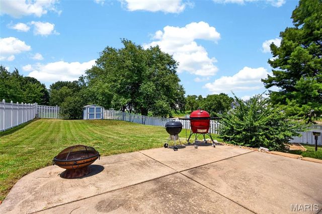 1465 Washingtons Crossing Drive, O'fallon, MO 63366