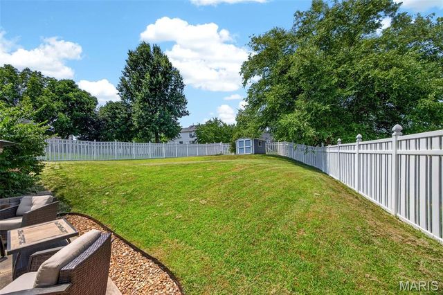 1465 Washingtons Crossing Drive, O'fallon, MO 63366