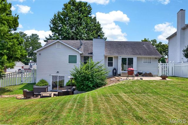 1465 Washingtons Crossing Drive, O'fallon, MO 63366