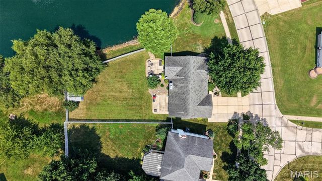 1465 Washingtons Crossing Drive, O'fallon, MO 63366