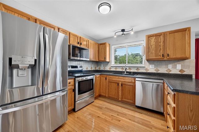 1465 Washingtons Crossing Drive, O'fallon, MO 63366