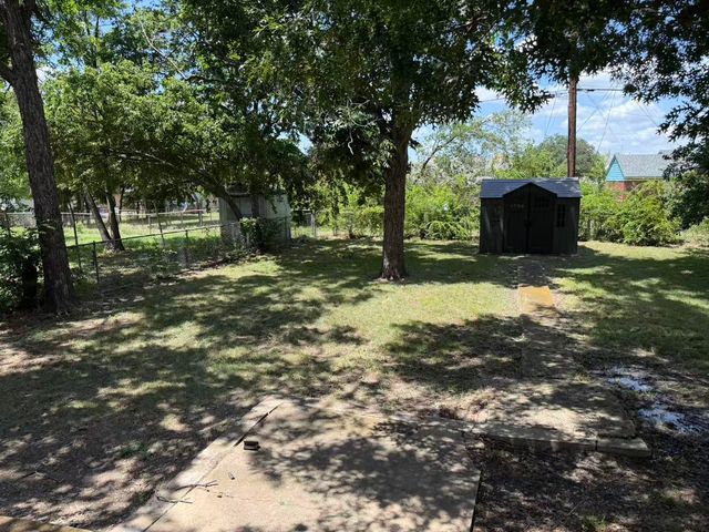 313 Hillcrest Avenue, Richardson, TX 75081