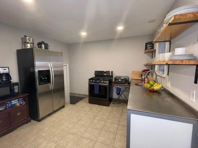 313 Hillcrest Avenue, Richardson, TX 75081