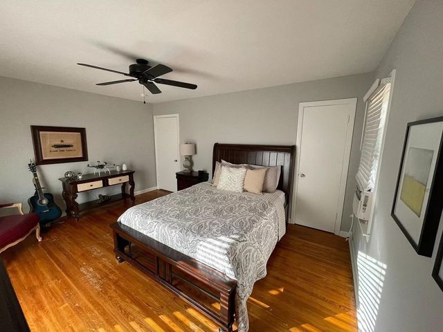 313 Hillcrest Avenue, Richardson, TX 75081