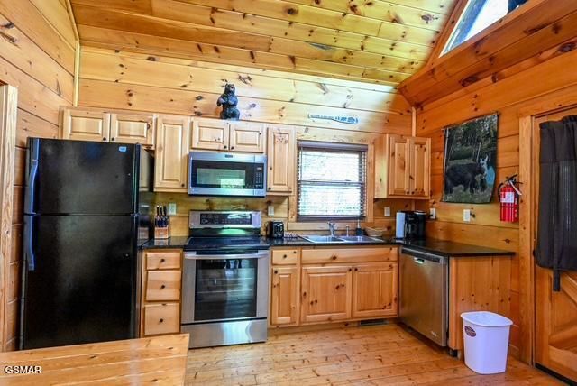 1920 Buckeye View Way, Sevierville, TN 37876