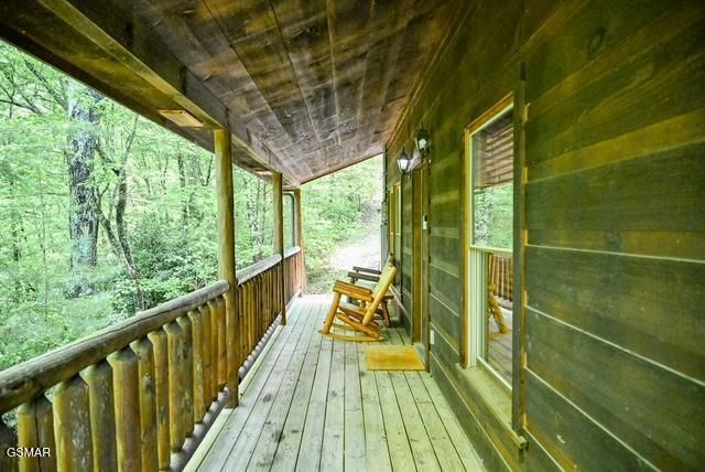 1920 Buckeye View Way, Sevierville, TN 37876