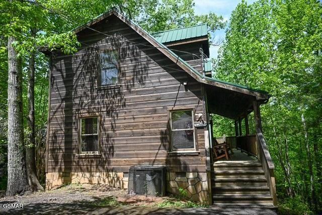 1920 Buckeye View Way, Sevierville, TN 37876