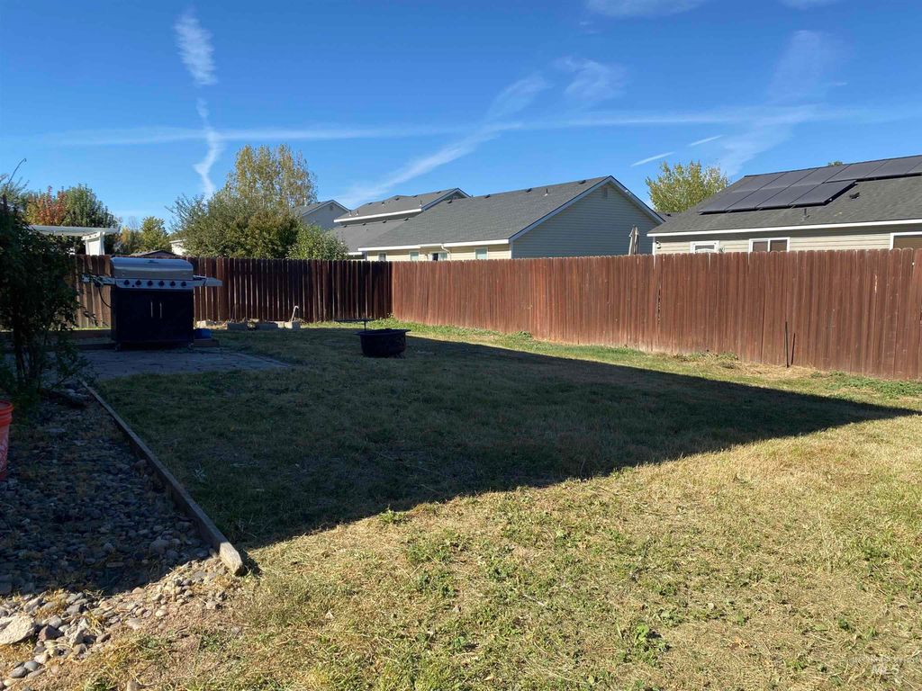 3201 Windward St, Caldwell, ID 83605 photo 5