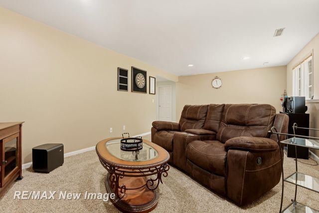 6097 Foxwood Court, Saginaw Twp, MI 48638