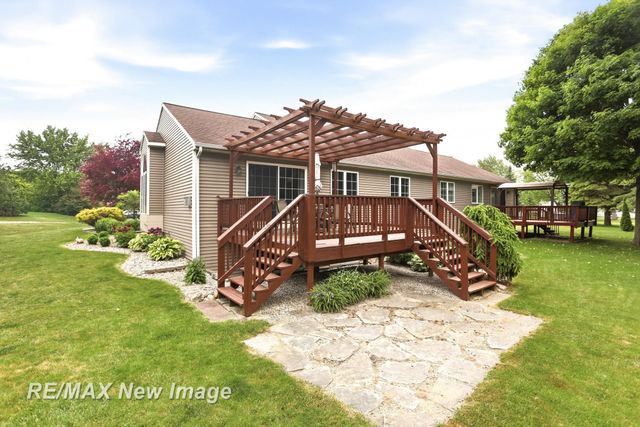 6097 Foxwood Court, Saginaw Twp, MI 48638