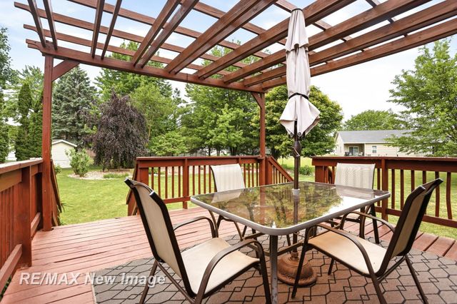 6097 Foxwood Court, Saginaw Twp, MI 48638