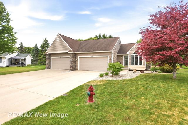 6097 Foxwood Court, Saginaw Twp, MI 48638