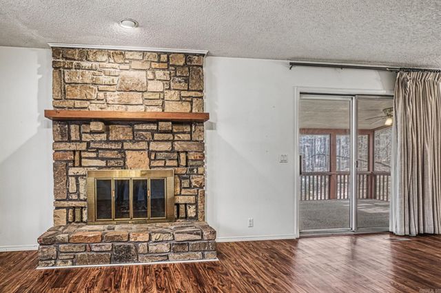 7 Camarzana Lane, Hot Springs Village, AR 71909