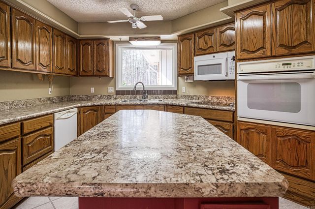 7 Camarzana Lane, Hot Springs Village, AR 71909