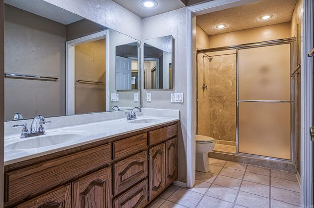 7 Camarzana Lane, Hot Springs Village, AR 71909