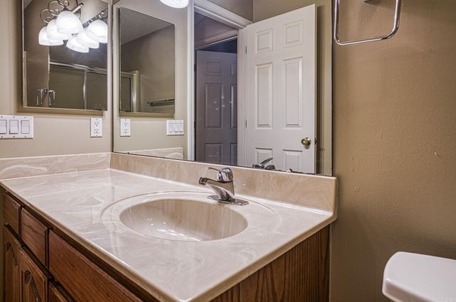 7 Camarzana Lane, Hot Springs Village, AR 71909