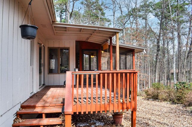 7 Camarzana Lane, Hot Springs Village, AR 71909