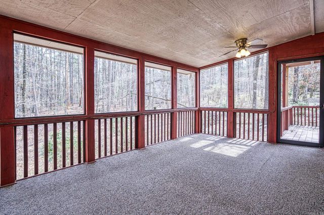 7 Camarzana Lane, Hot Springs Village, AR 71909