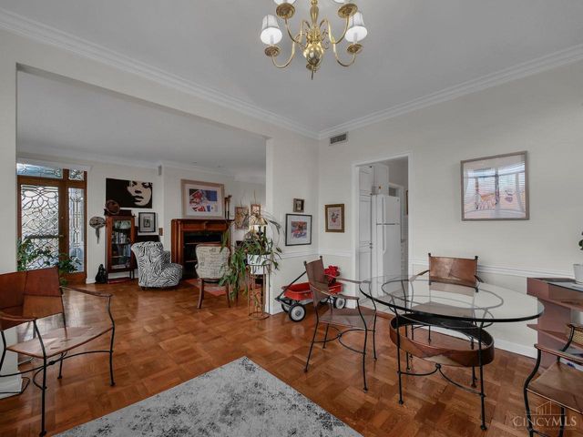 2380 Madison Road, Cincinnati, OH 45208