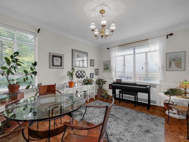 2380 Madison Road, Cincinnati, OH 45208