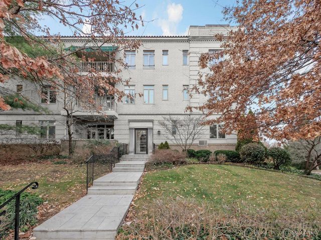 2380 Madison Road, Cincinnati, OH 45208