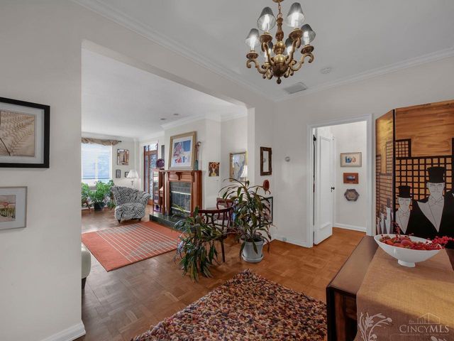 2380 Madison Road, Cincinnati, OH 45208