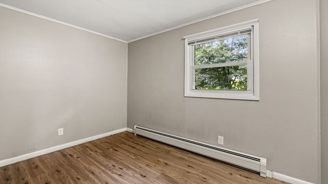 100 Cummings Ave, Pittsfield, MA 01201