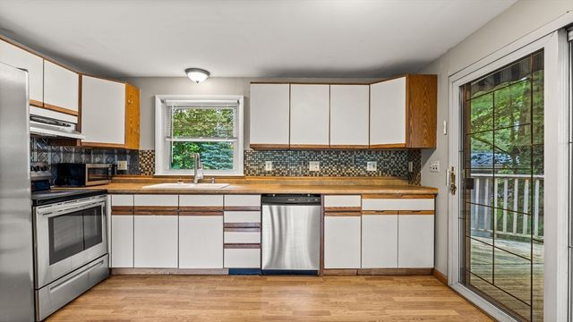 100 Cummings Ave, Pittsfield, MA 01201