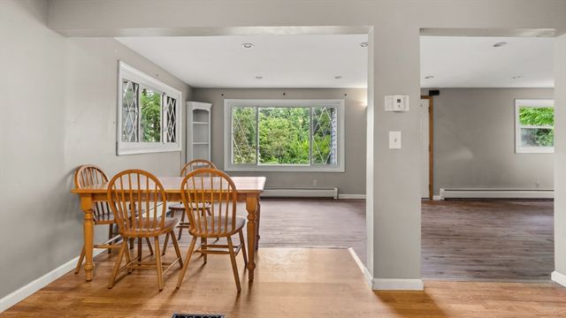 100 Cummings Ave, Pittsfield, MA 01201
