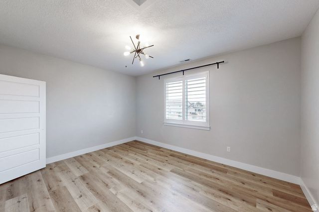 1307 W BLUE QUILL DR, Bluffdale, UT 84065