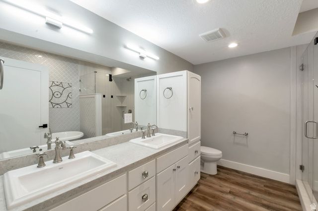 1307 W BLUE QUILL DR, Bluffdale, UT 84065