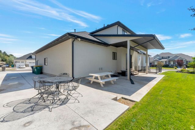 1307 W BLUE QUILL DR, Bluffdale, UT 84065