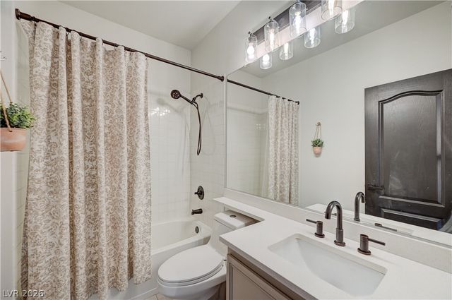 10304 Pacific Summerset Lane, Las Vegas, NV 89144