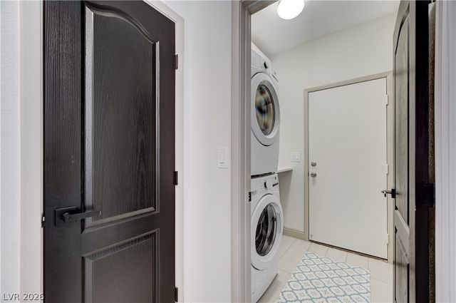 10304 Pacific Summerset Lane, Las Vegas, NV 89144